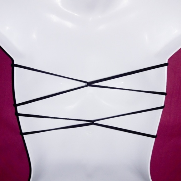 Black Lace Strappy Criss Cross Back Bandeau - Picture 5 of 5